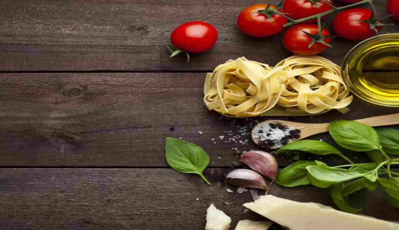 Current Trends and Challenges to Watch Out for in the Fast-Food Industry
